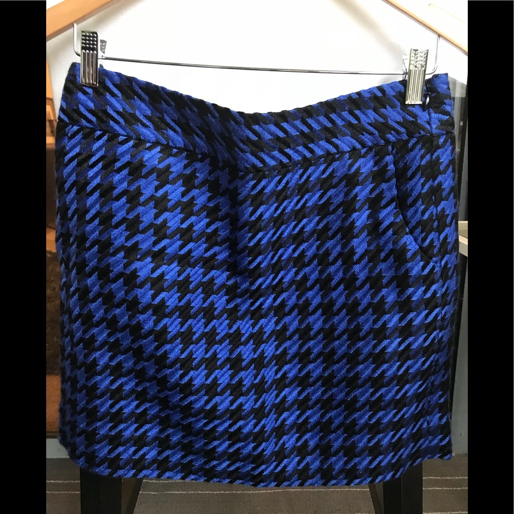 HOUNDSTOOTH SKIRT